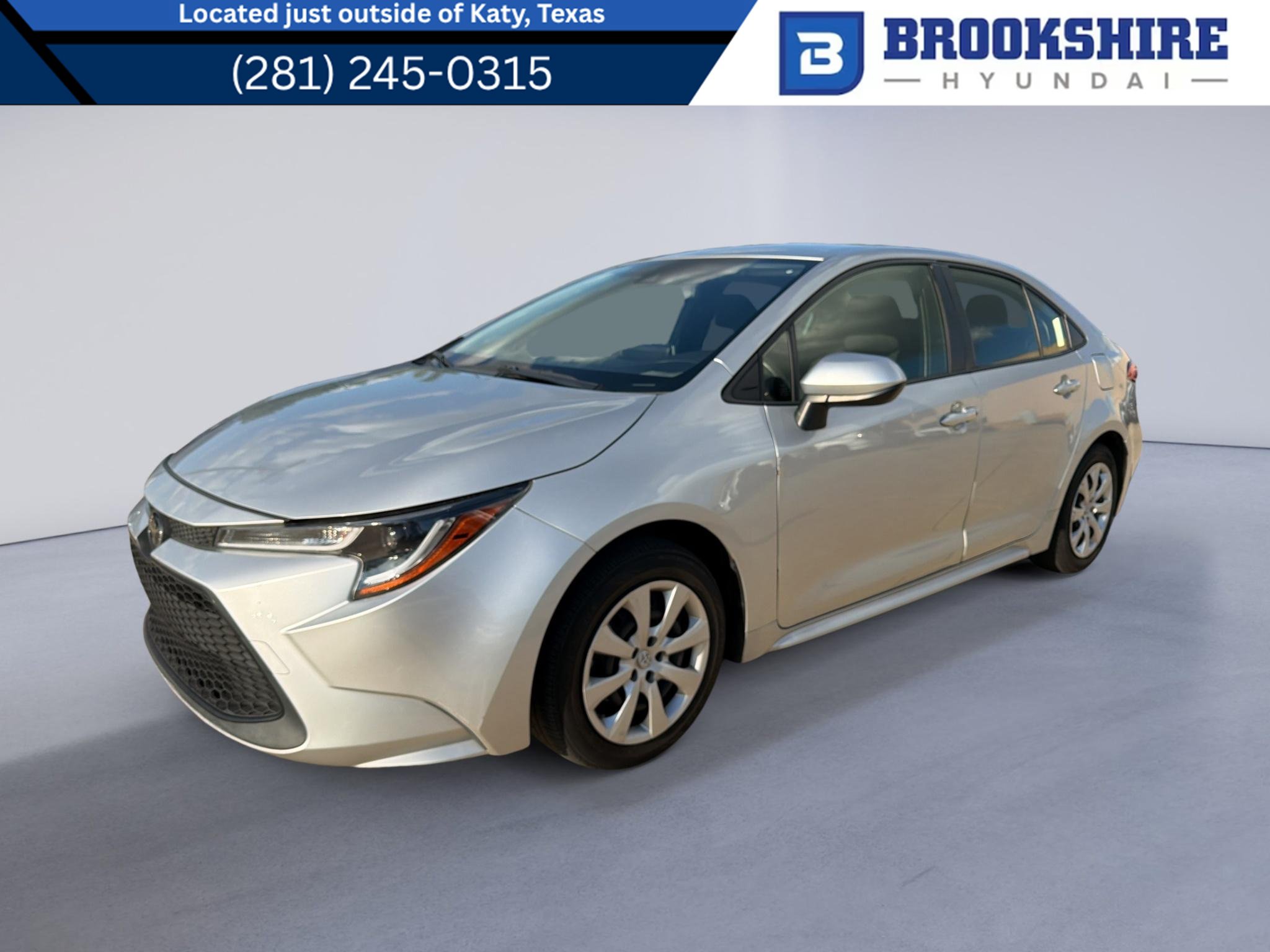 Used 2020 Toyota Corolla LE FWD image 1