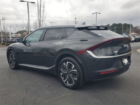 Certified 2022 Kia EV6 Light image 6