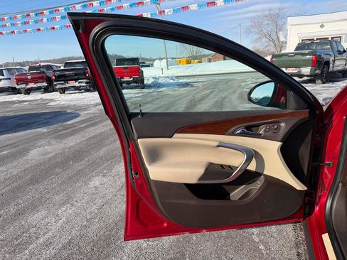 Used 2015 Buick Regal Premium w/ Experience Buick Package image 10