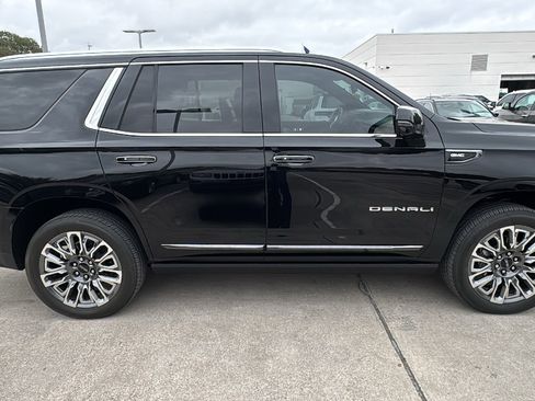 Used 2024 GMC Yukon Denali Ultimate image 8