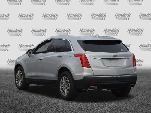 Used 2017 Cadillac XT5 Luxury w/ Driver Awareness Package image 9