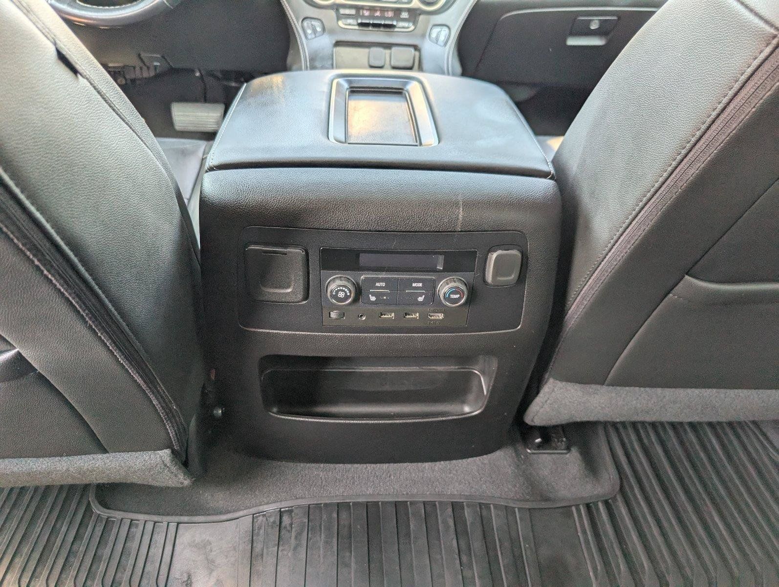 Used 2019 Chevrolet Tahoe LT w/ LT Signature Package RWD image 24