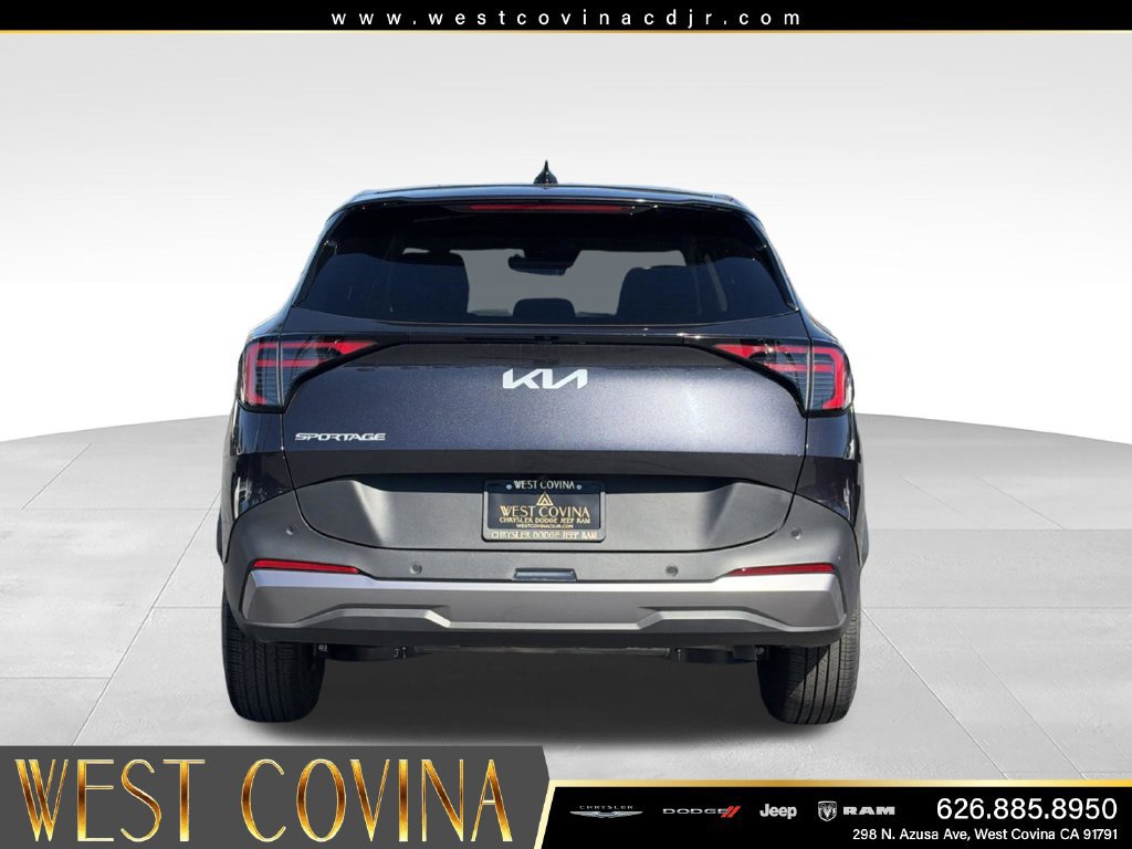 Used 2026 Kia Sportage LX FWD image 9