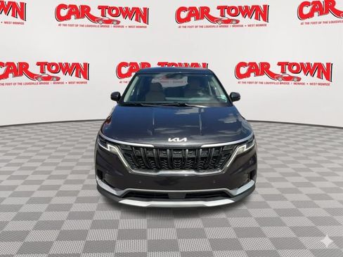 Used 2024 Kia Carnival EX FWD image 3