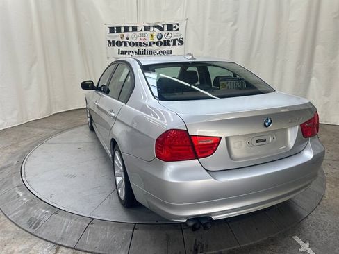 Used 2011 BMW 328i xDrive Sedan w/ Premium Pkg 2 AWD/4WD image 3