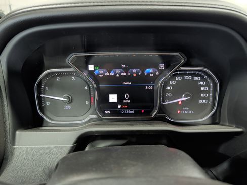 Used 2023 GMC Sierra 2500 Denali AWD/4WD image 9
