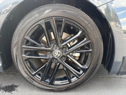 Used 2025 Toyota Camry SE FWD image 30