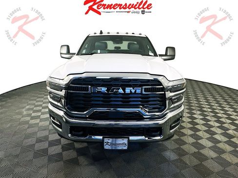 New 2026 RAM 3500 Tradesman w/ Chrome Appearance Group image 2