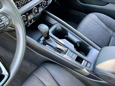 Used 2025 Honda Accord LX image 13
