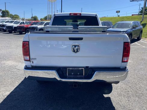Used 2019 RAM 1500 Tradesman w/ Chrome Appearance Group RWD image 5