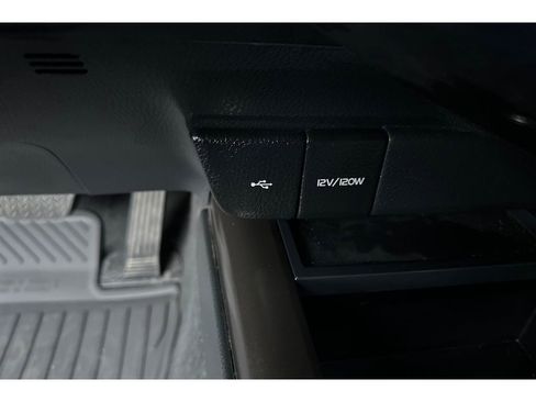 Certified 2023 Toyota Camry SE image 31