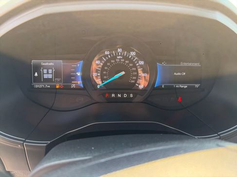 Used 2023 Ford Edge Titanium w/ Equipment Group 301A AWD/4WD image 17