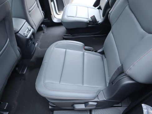 New 2026 Ford Explorer Active RWD image 13