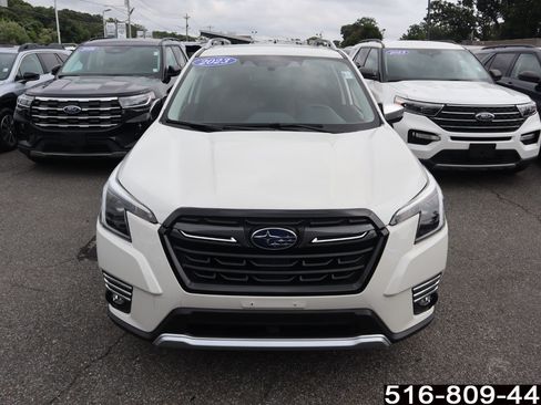 Used 2023 Subaru Forester Touring AWD/4WD image 2