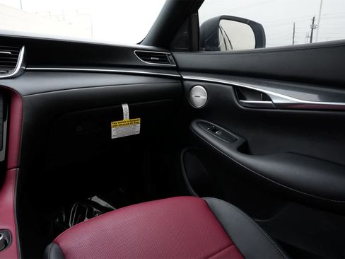 Certified 2025 INFINITI QX50 Sport image 8