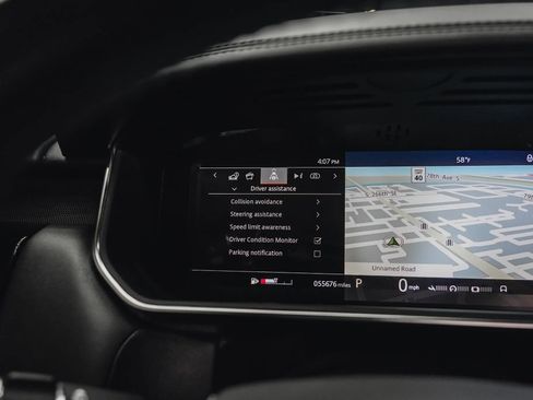 Used 2020 Land Rover Range Rover Sport SVR image 58