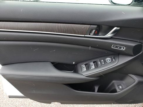 Used 2021 Honda Accord EX-L image 9