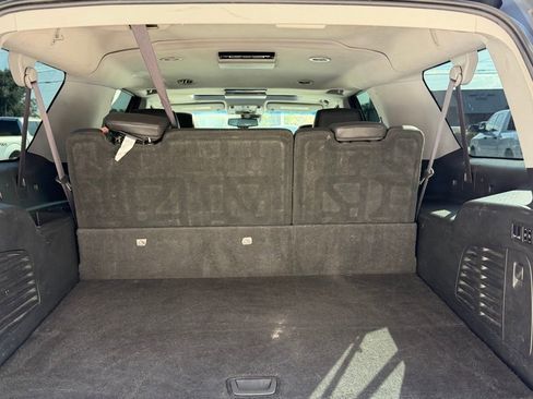 Used 2016 Cadillac Escalade ESV Luxury image 7