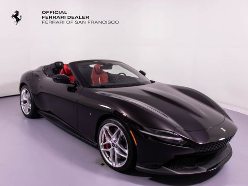 Certified 2024 Ferrari Roma Spider image 1