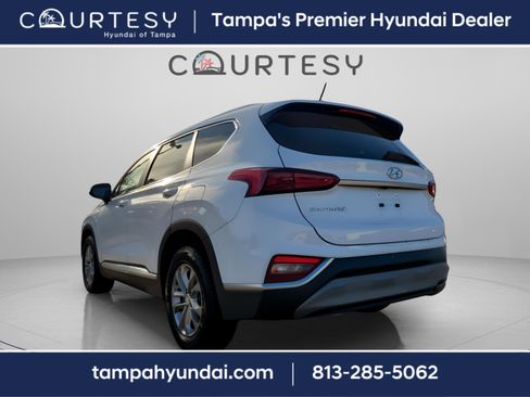 Used 2020 Hyundai Santa Fe SE image 2