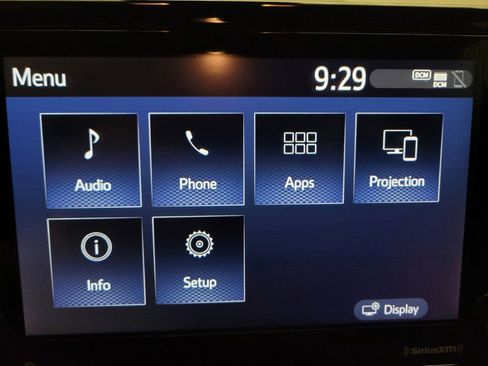 Used 2021 Toyota Corolla SE w/ Carpet Mat Package (TMS) FWD image 25