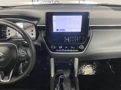 Certified 2024 Toyota Corolla Cross AWD Hybrid w/ Moonroof Package image 13