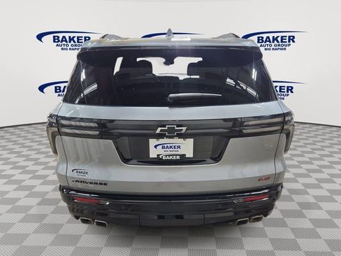 Used 2024 Chevrolet Traverse RS image 4