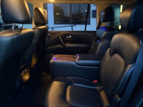 Used 2017 INFINITI QX80 Sport Utility 4D image 12