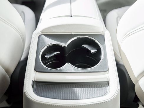 Used 2021 Mercedes-Benz Metris Passenger w/ Premium Safety Package image 68