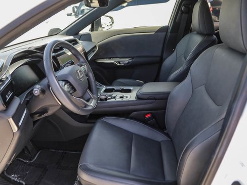 Used 2024 Lexus RZ 300e Premium FWD image 17