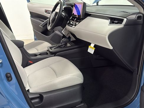 New 2026 Toyota Corolla Cross LE image 18
