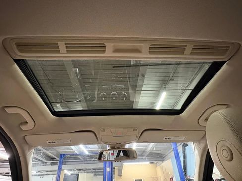 Used 2018 Mercedes-Benz C 300 4MATIC Sedan image 10