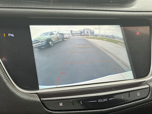 Used 2018 Cadillac XT5 Luxury w/ Driver Awareness Package image 19