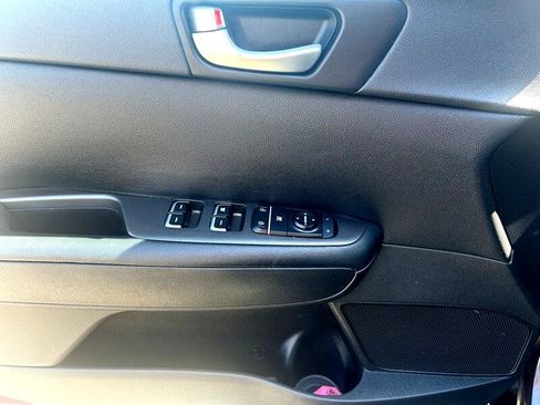 Used 2018 Kia Optima LX image 7