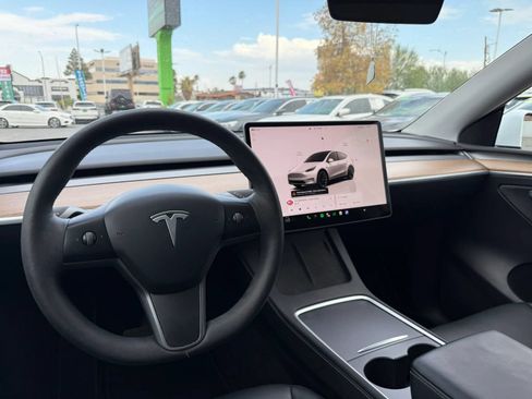 Used 2023 Tesla Model Y Long Range AWD/4WD image 20