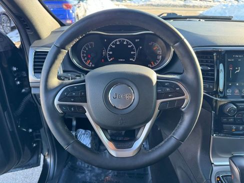 Used 2022 Jeep Grand Cherokee Laredo X image 22