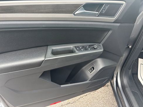 Used 2018 Volkswagen Atlas SE image 15