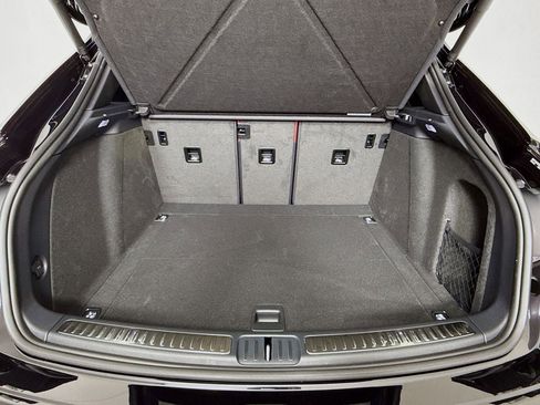 New 2026 Porsche Macan image 29