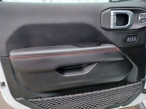 Used 2021 Jeep Wrangler Unlimited Rubicon w/ Xtreme Recon 35" Tire Package image 12