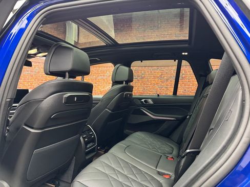 Used 2025 BMW X5 M60i AWD/4WD image 3