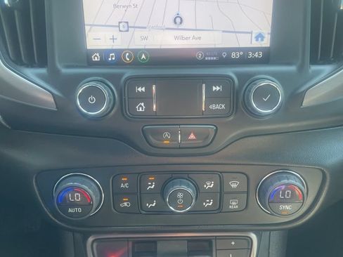 Used 2022 GMC Terrain AT4 w/ Infotainment Package II AWD/4WD image 25