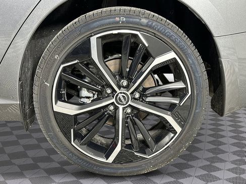 New 2025 Nissan Altima 2.5 SR image 12