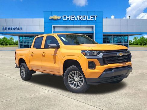 New 2025 Chevrolet Colorado LT image 1