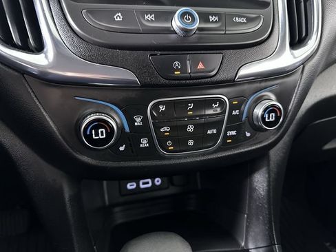 Used 2023 Chevrolet Equinox LT AWD/4WD image 19