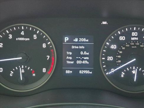 Used 2021 Hyundai Tucson SEL FWD image 11