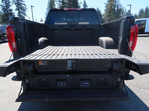 Used 2025 GMC Sierra 1500 Denali Ultimate AWD/4WD image 8