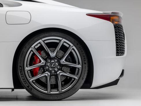 Used 2012 Lexus LFA RWD image 49