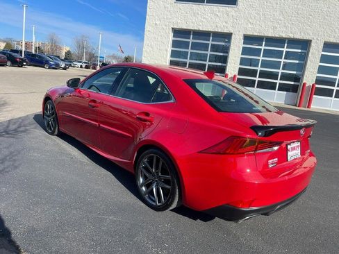 Used 2019 Lexus IS 300 F Sport w/ F Sport Package RWD image 4