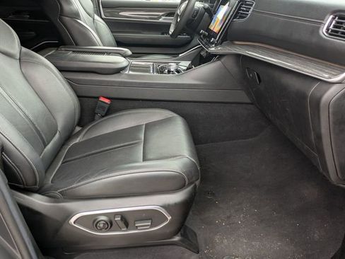 Used 2022 Jeep Wagoneer Series II image 31