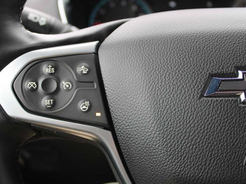Used 2023 Chevrolet Traverse RS AWD/4WD image 17
